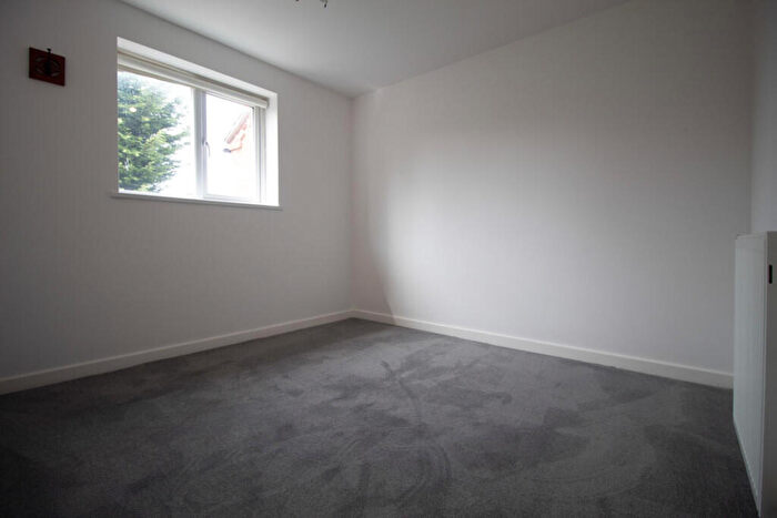 2 Bedroom Apartment To Rent In Radcliffe Road, West Bridgford, NG2