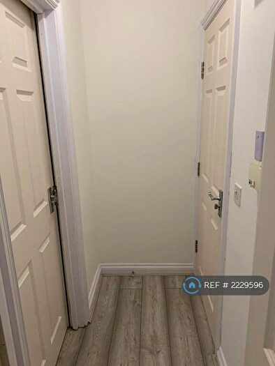 1 Bedroom Flat To Rent In Mowbray Road, Cambridge, CB1