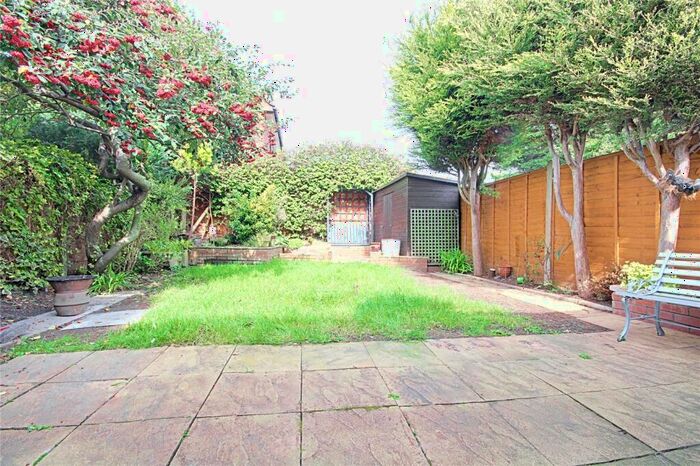 4 Bedroom Terraced House To Rent In Elsinge Road, Enfield, EN1