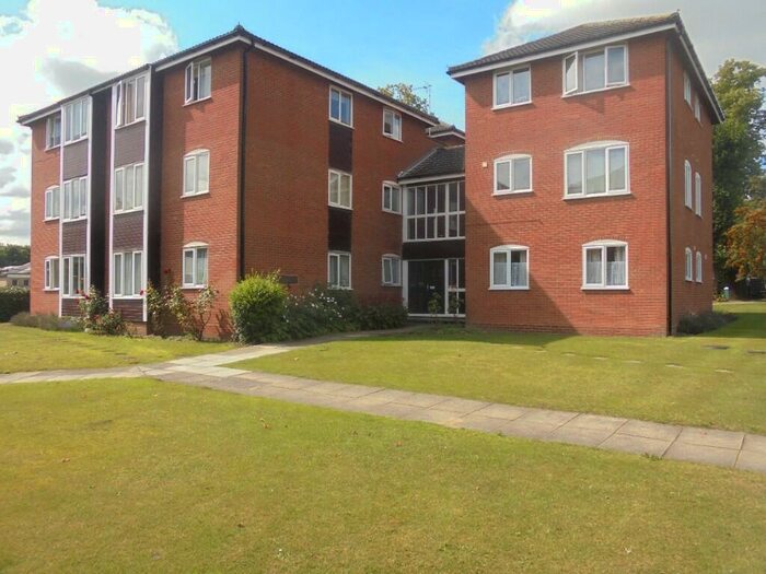 2 Bedroom Flat To Rent In St. Andrews Court, St. Andrews Street South, Bury St. Edmunds, Suffolk, IP33