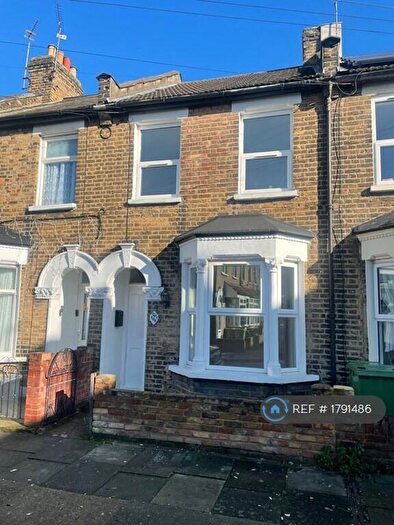 3 Bedroom Terraced House To Rent In Hollybush Street, London, E13