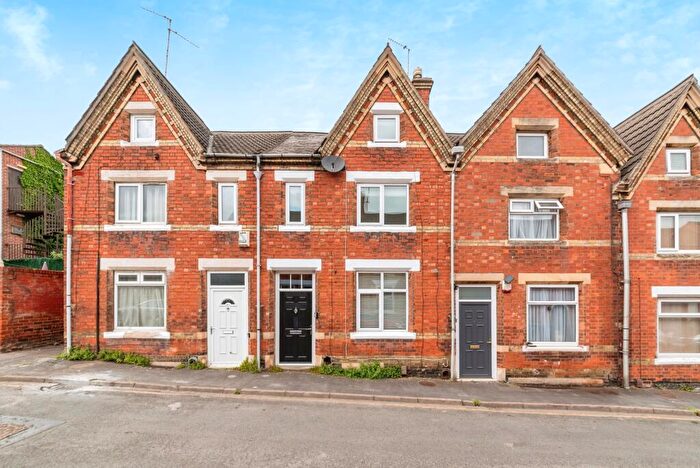 3 Bedroom House To Rent In College Street, Grantham, NG31
