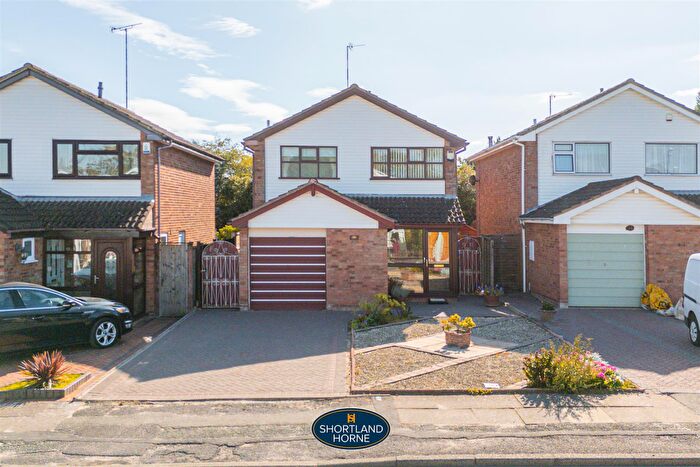 3 Bedroom Detached House For Sale In Holloway Field, Coundon, Coventry, CV6