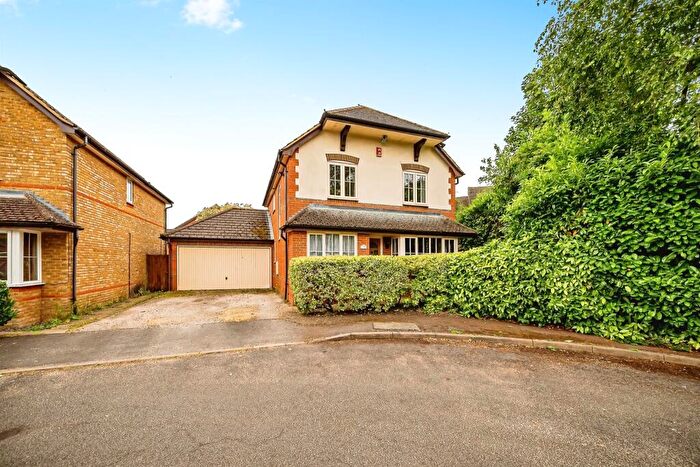 4 Bedroom Detached House For Sale In The Meadows, Whitchurch, Aylesbury, HP22