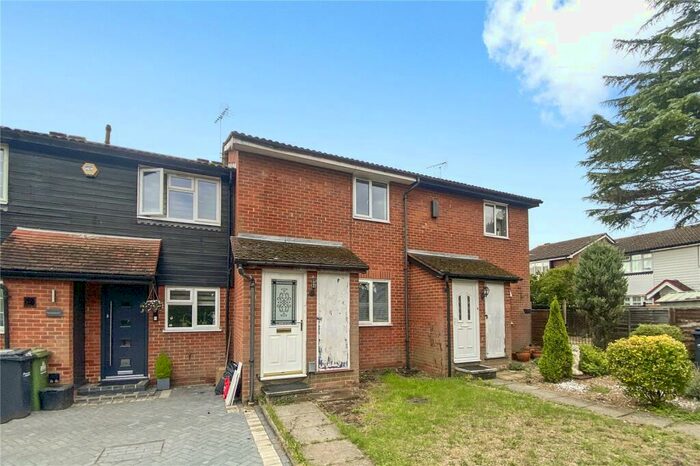 1 Bedroom Maisonette To Rent In Rochford Close, Broxbourne, Hertfordshire, EN10