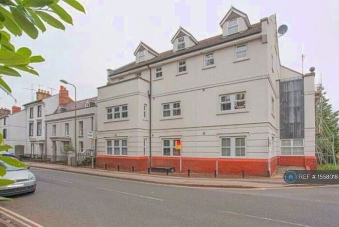 2 Bedroom Flat To Rent In Atlantic House, Banbury, OX16