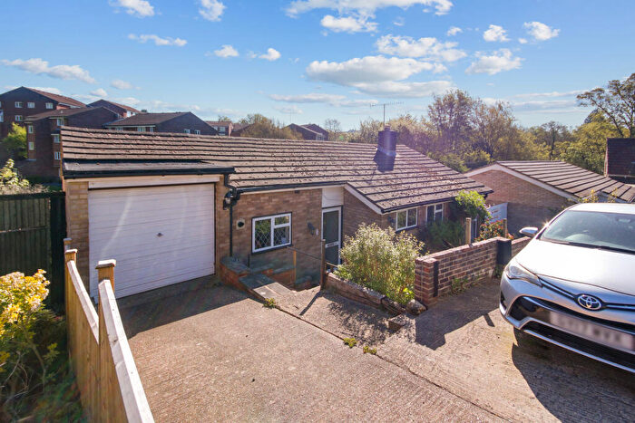 3 Bedroom Detached Bungalow For Sale In Pannell Close, East Grinstead, West Sussex, RH19
