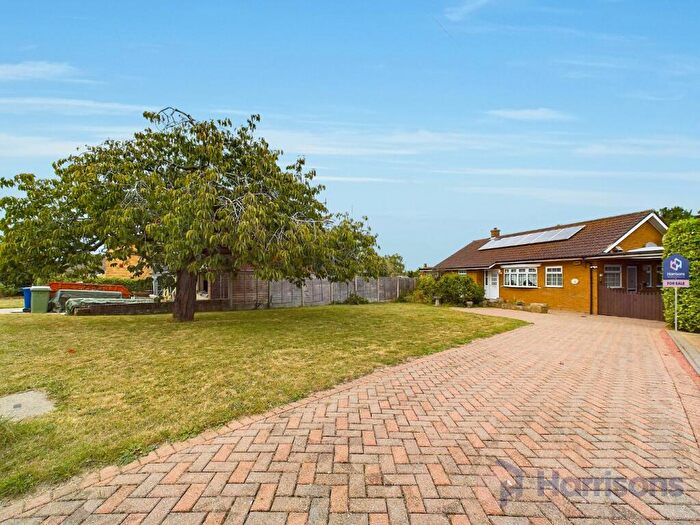 3 Bedroom Detached Bungalow For Sale In West Ridge, Sittingbourne, Kent, ME10