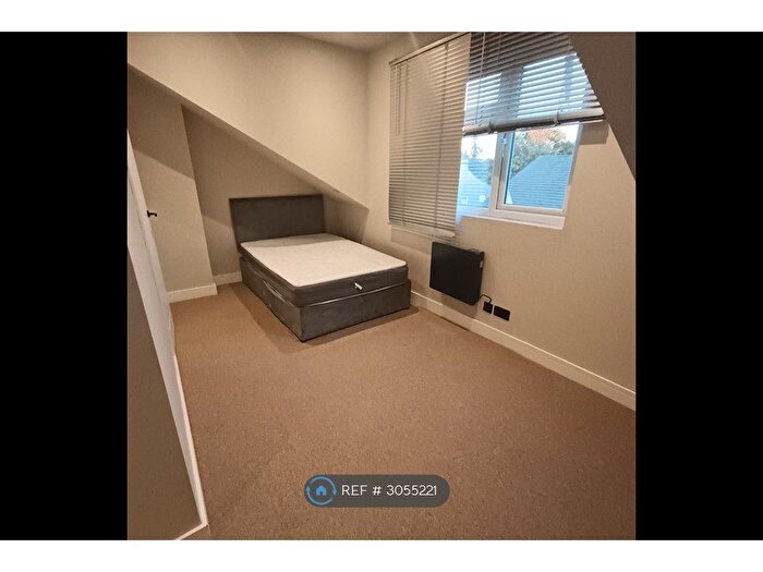 Studio To Rent In St James's Road, Croydon, CR0