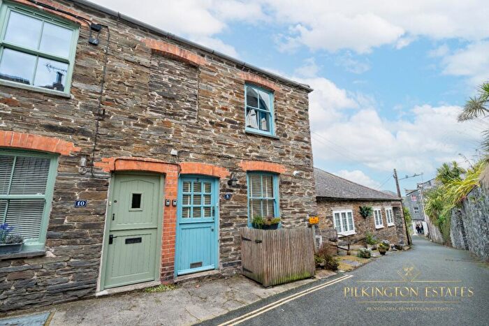 3 Bedroom Cottage For Sale In Mill Road, Padstow, Cornwall, PL28