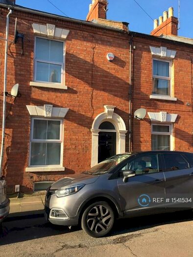 3 Bedroom Terraced House To Rent In Alexandra Road, Northampton, NN1