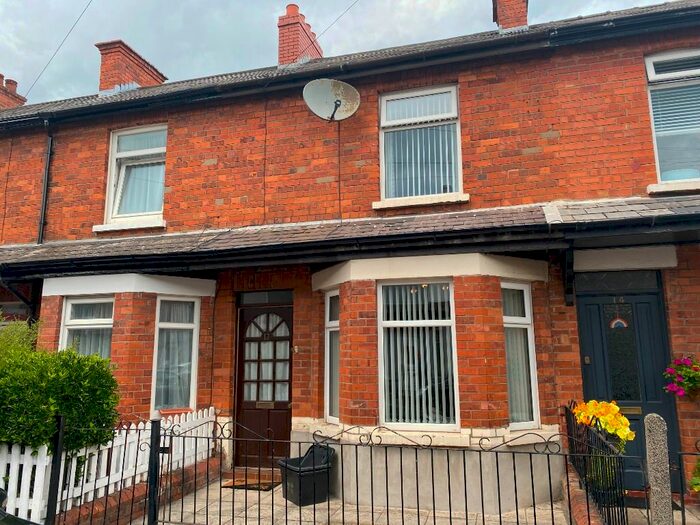 2 Bedroom Terraced House To Rent In Hillsborough Drive, Belfast, BT6