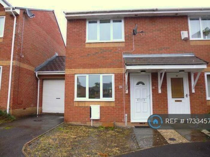 2 Bedroom End Of Terrace House To Rent In Little Parr Close, Bristol, BS16
