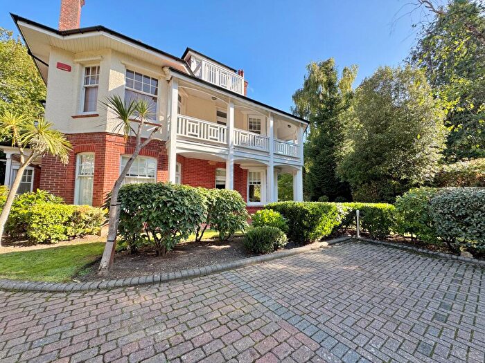 2 Bedroom Flat To Rent In McKinley Road, Westbourne, BH4