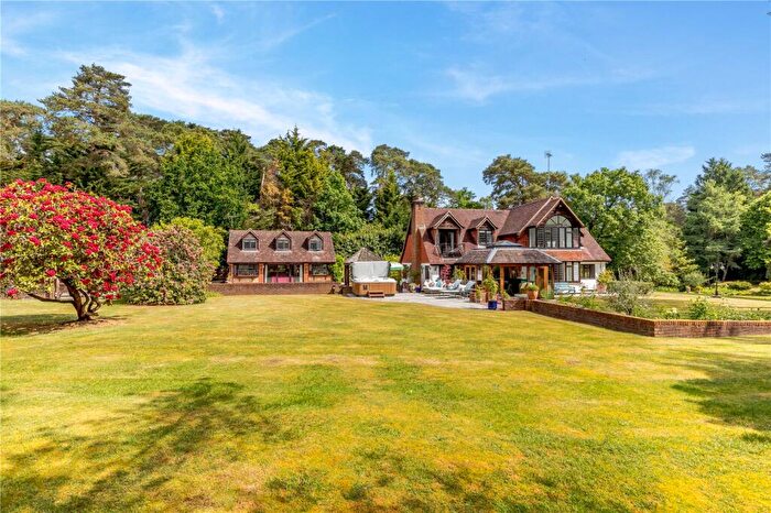 8 Bedroom Detached House For Sale In Farnham Road, Churt, Farnham, Surrey, GU10