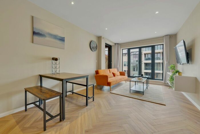 2 Bedroom Flat To Rent In Canberra Road, London, W13