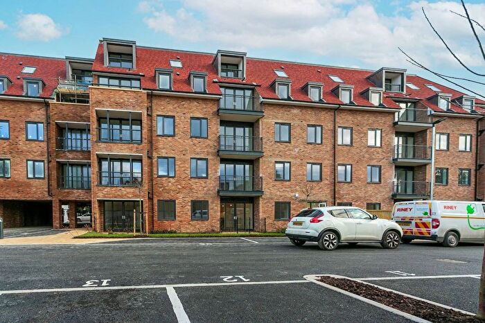 1 Bedroom Flat To Rent In St Albans Road, Watford, WD24