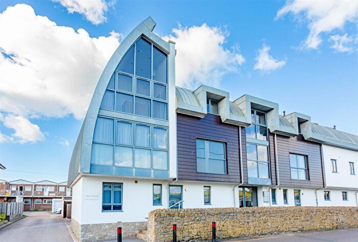 2 Bedroom Apartment For Sale In Forty Foot Way, West Bay, Bridport, DT6
