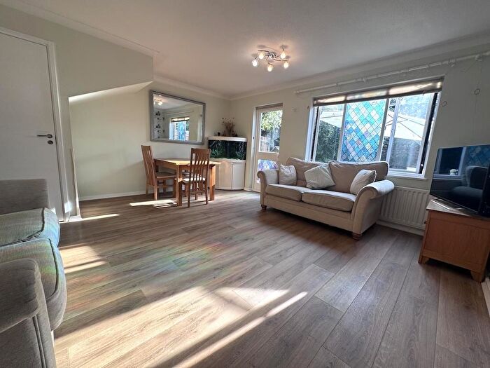 3 Bedroom Terraced House For Sale In Rickwood, Horley, RH6