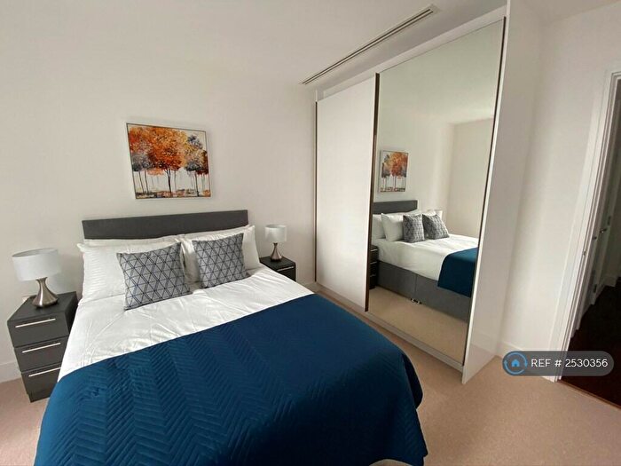 1 Bedroom Flat To Rent In Maine Tower, London, E14