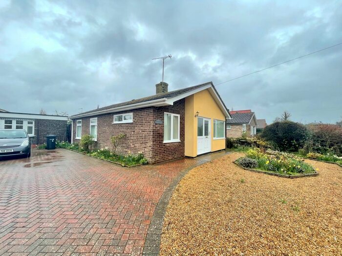 4 Bedroom Bungalow To Rent In Driftway, Wootton Road, South Wootton, King's Lynn, PE30