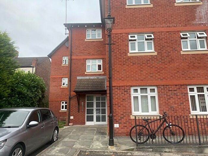 2 Bedroom Apartment To Rent In Elm Court Bebington, CH63