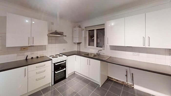 2 Bedroom Maisonette To Rent In Mytchett Road, Mytchett, GU16