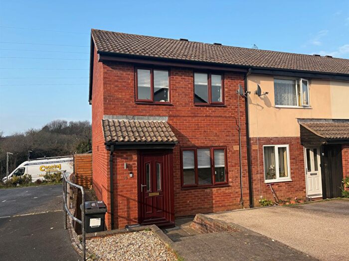 3 Bedroom End Of Terrace House For Sale In Mill End, Kingsteignton, Newton Abbot, TQ12