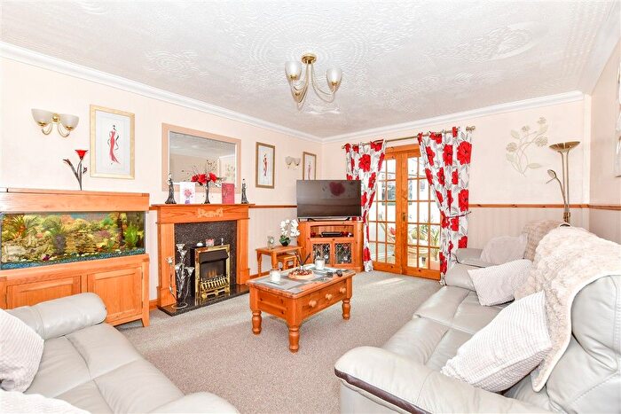 3 Bedroom Semi-Detached House For Sale In New Road, Havant, Hampshire, PO9
