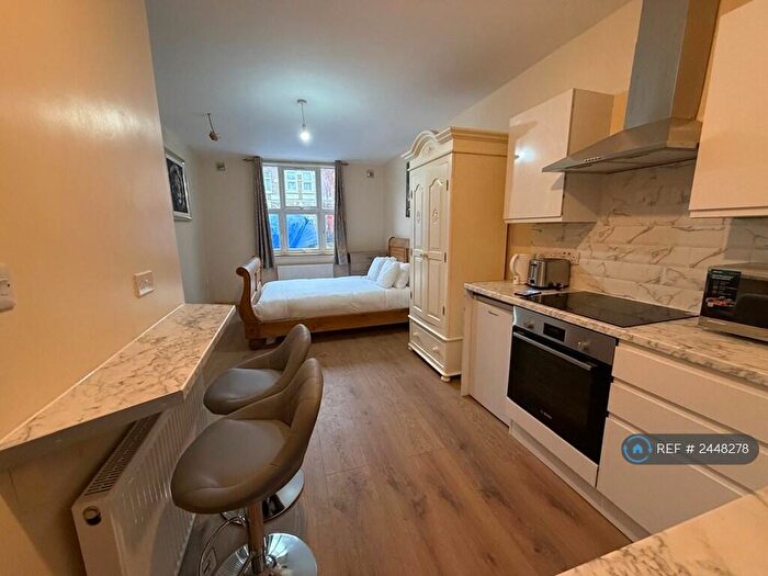 Studio To Rent In Philip Lane, London, N15