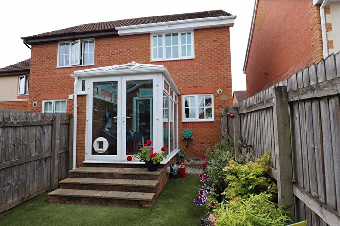 2 Bedroom End Of Terrace House For Sale In Oak Close, Exminster, EX6