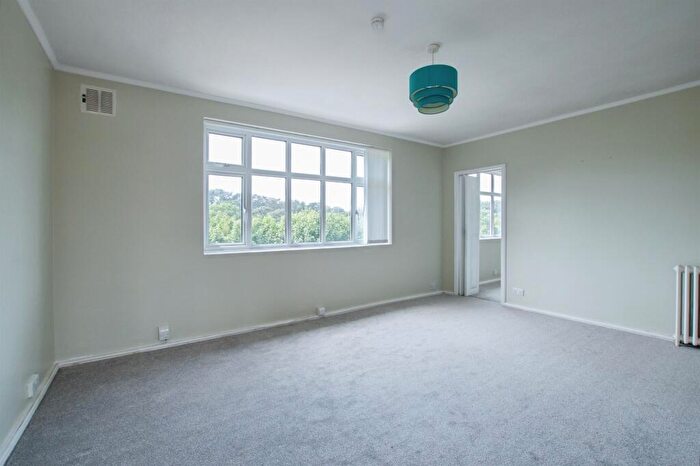 1 Bedroom Flat To Rent In Bodorgan Road, Bournemouth, BH2