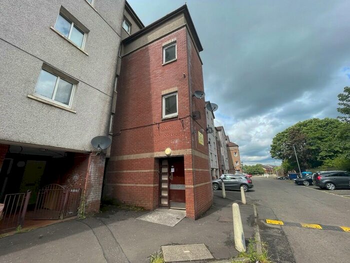 2 Bedroom Flat To Rent In Lenzie Way, Glasgow, G21