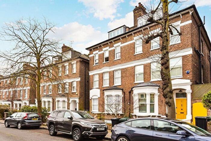 1 Bedroom Flat To Rent In South Hill Park, London, NW3
