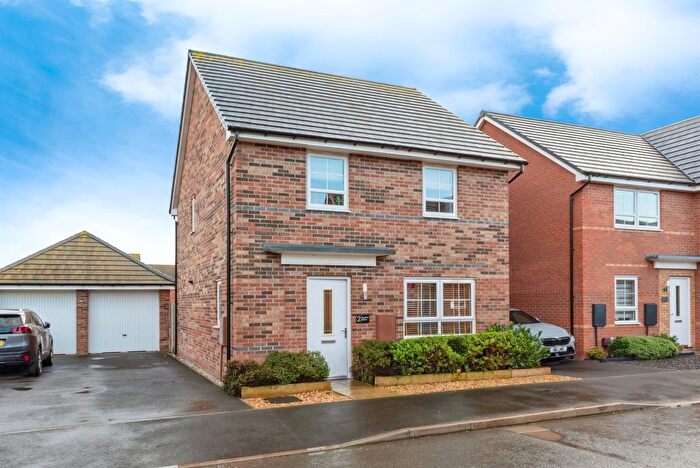 4 Bedroom Detached House For Sale In Halifax Road, Fernwood, Newark, NG24