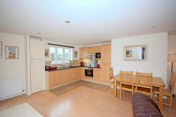 2 Bedroom Flat To Rent In Marston Ferry Road, Oxford, OX2