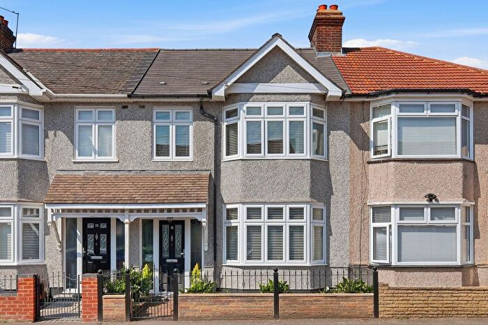 3 Bedroom Terraced House For Sale In Edward Road, Romford, RM6