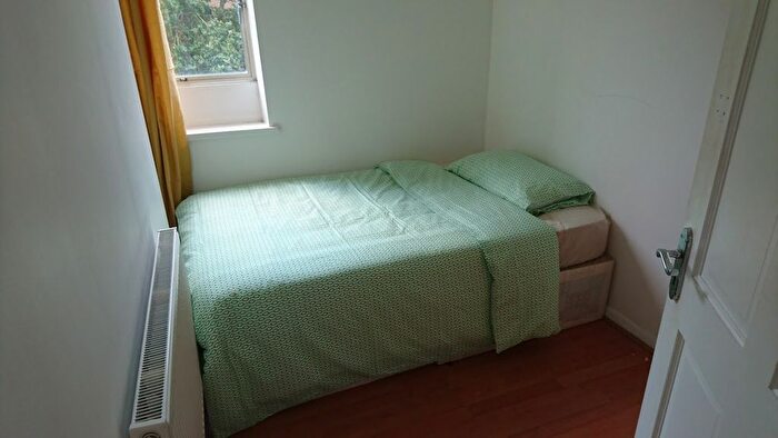 1 Bedroom Flat To Rent In Harts Lane, Barking, Essex, IG11