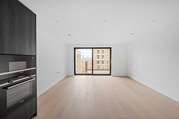 2 Bedroom Flat For Sale In Belfiels Mansions, London, SE17