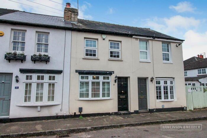 2 Bedroom Cottage To Rent In Hurst Lane, East Molesey, KT8