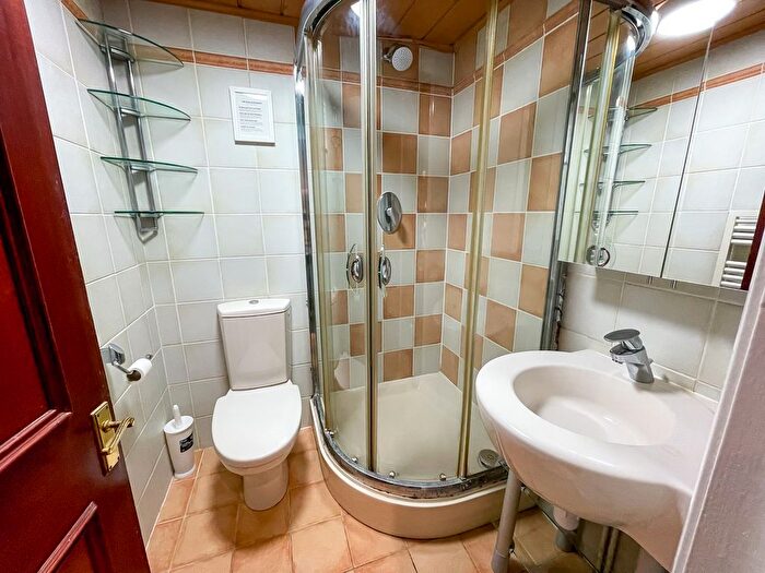 2 Bedroom Flat To Rent In Brickfields, Harrow On The Hill, Harrow, HA2