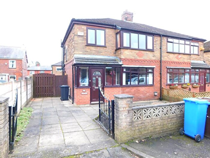 3 Bedroom Semi-Detached House To Rent In Timperley Fold, Ashton-Under-Lyne, OL6
