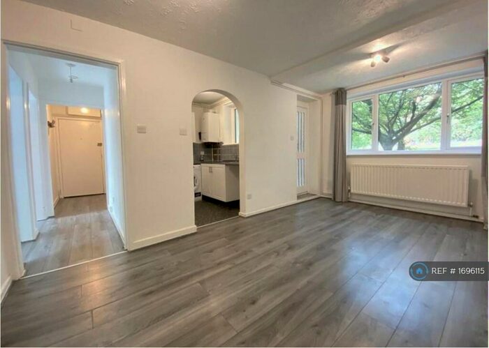 2 Bedroom Flat To Rent In Regent Park, Salford, M5