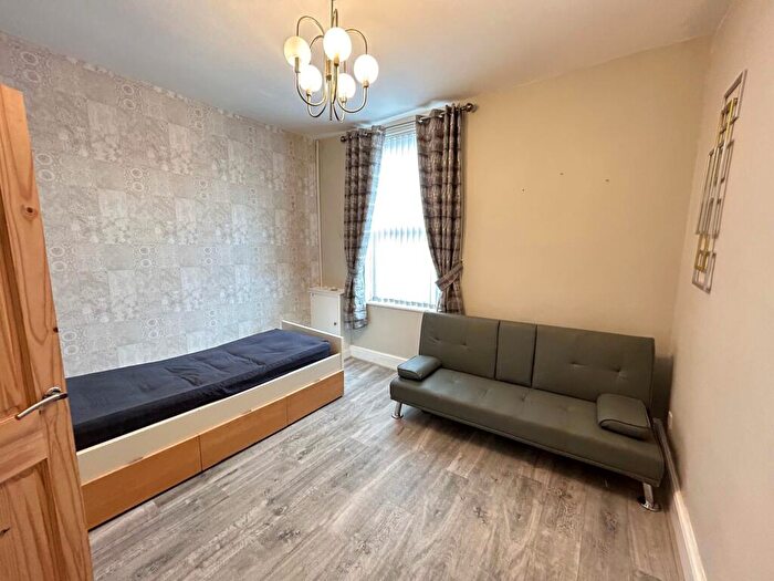1 Bedroom Flat To Rent In Woodborough Road, Nottingham, NG3