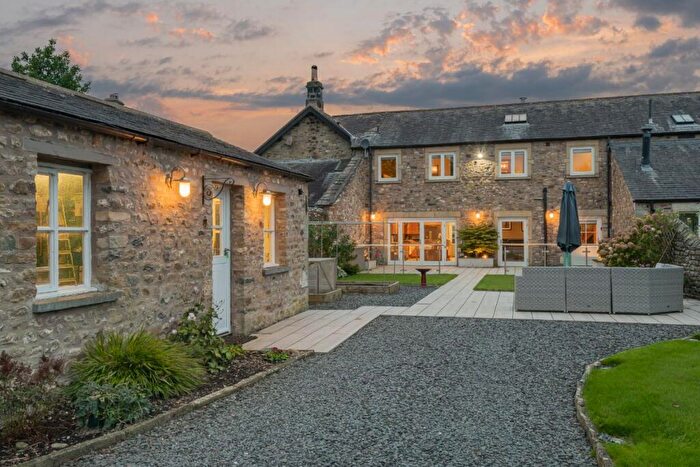 4 Bedroom Barn Conversion For Sale In The Barn, Tunstall, Carnforth, LA6