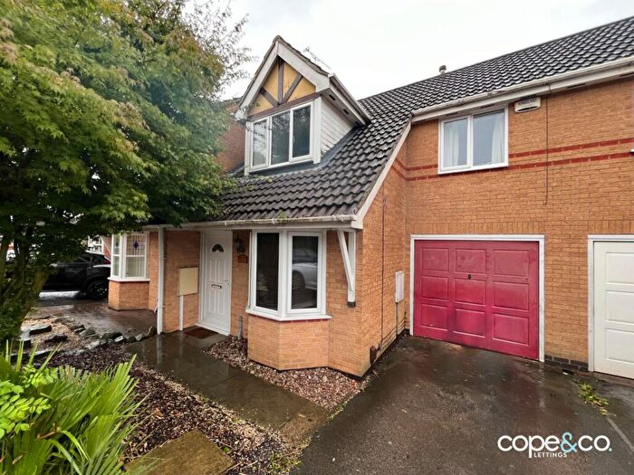 3 Bedroom Town House To Rent In Pulborough Gardens, Littleover, Derby, Derbyshire, DE23