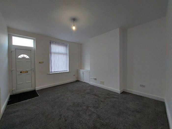 2 Bedroom Terraced House To Rent In Briercliffe Road, Burnley, BB10
