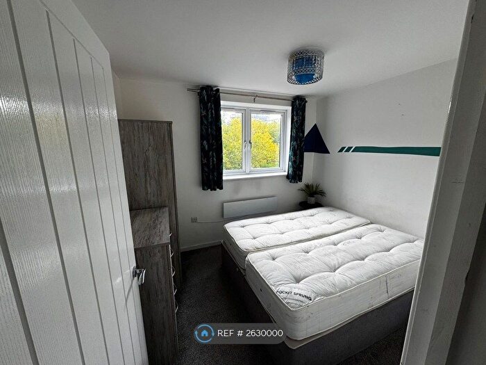 1 Bedroom Flat To Rent In Canute Road, Southampton, SO14