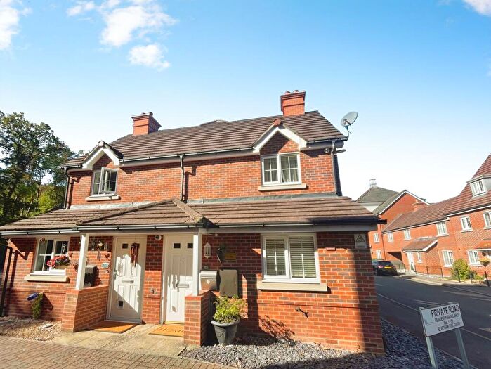 1 Bedroom Terraced House For Sale In Elvetham Rise, Chineham, RG24