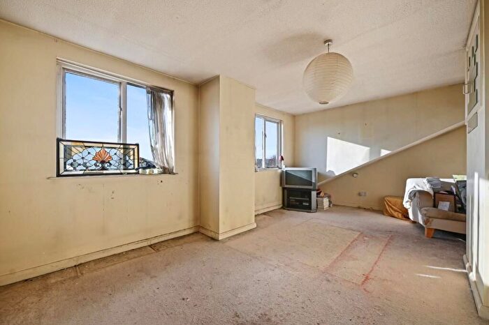 2 Bedroom Flat For Sale In The Mall, London, W5